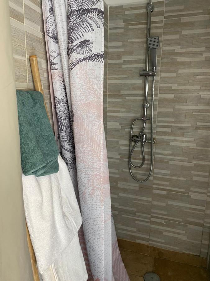 Studio Cosy 5 Mn De La Gare 10 Mn Des Plages Σετ Εξωτερικό φωτογραφία
